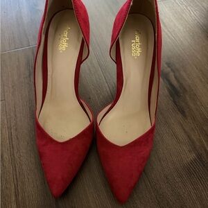 Red Pumps